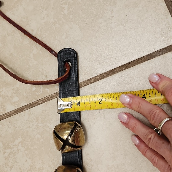 Weathered Brass Sleigh Bells - Picture 3 of 6